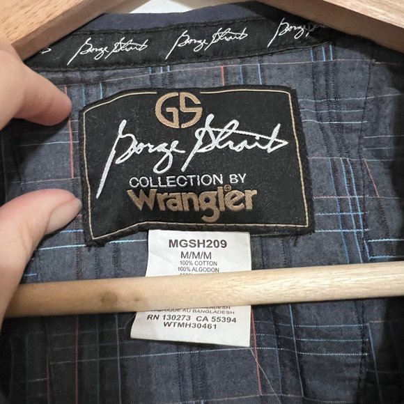 Wrangler George Strait Collared Button Down Dress Shirt - Picture 3 of 6